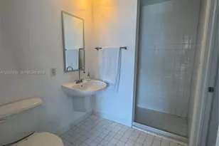 10 SW South River Dr, Miami, FL 33130 - Photo 35