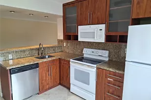 704 NW 92nd Ave, Plantation, FL 33324 - Photo 27
