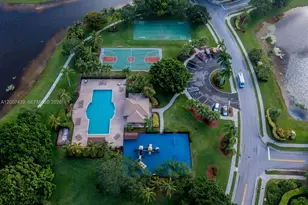 801 Tanglewood Cir, Weston, FL 33327 - Photo 53