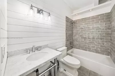301 Michigan Ave #403, Miami Beach, FL 33139 - Photo 11