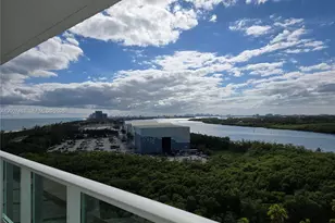 100 Bayview Dr, Sunny Isles Beach, FL 33160 - Photo 19