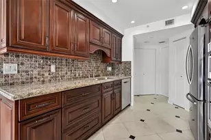 3000 Island Blvd, Aventura, FL 33160 - Photo 15