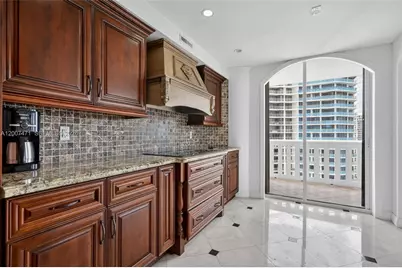 3000 Island Blvd #2305, Aventura, FL 33160 - Photo 21
