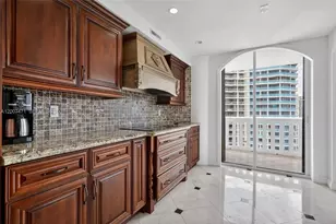 3000 Island Blvd, Aventura, FL 33160 - Photo 21