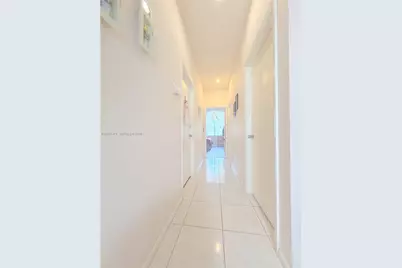 1510 W Lacosta Dr W, Pembroke Pines, FL 33027 - Photo 15