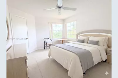 1510 W Lacosta Dr W, Pembroke Pines, FL 33027 - Photo 23