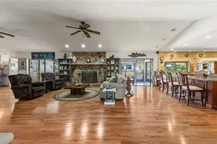 10651 SW 27th St, Davie, FL 33328 - Photo 11