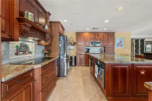 10651 SW 27th St, Davie, FL 33328 - Photo 19