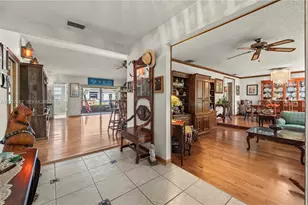 10651 SW 27th St, Davie, FL 33328 - Photo 5