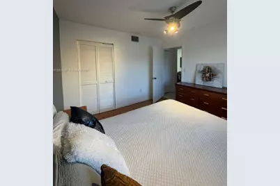 7265 NW 173rd Dr #712-7, Hialeah, FL 33015 - Photo 9