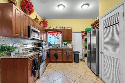 1320 NE 135th St, North Miami, FL 33161 - Photo 9