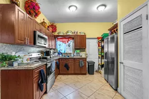 1320 NE 135th St, North Miami, FL 33161 - Photo 9