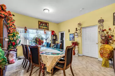 1320 NE 135th St, North Miami, FL 33161 - Photo 9