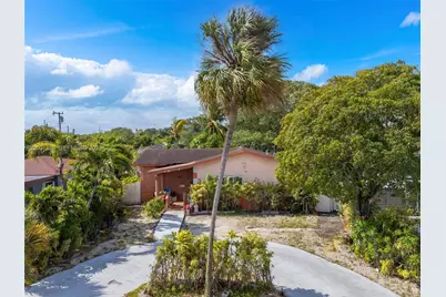 1320 NE 135th St, North Miami, FL 33161 - Photo 23