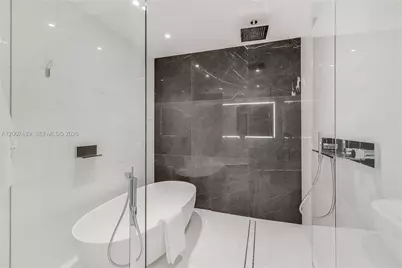 300 Biscayne Boulevard Way #2802E, Miami, FL 33131 - Photo 29