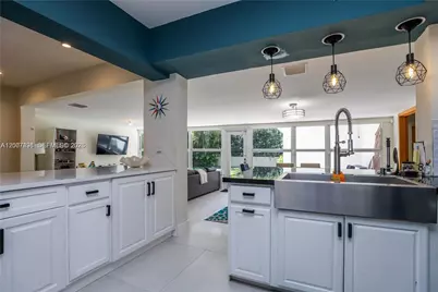5620 Alton Rd, Miami Beach, FL 33140 - Photo 7