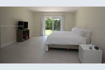 5620 Alton Rd, Miami Beach, FL 33140 - Photo 13