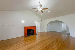 410 Pinecrest Dr, Miami Springs, FL 33166 - Photo 3