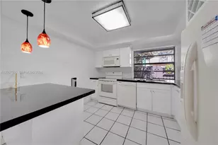 11435 SW 133rd Ct, Miami, FL 33186 - Photo 5