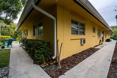 1812 NE 20th Ave #1, Fort Lauderdale, FL 33305 - Photo 17