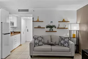 19201 Collins Ave, Sunny Isles Beach, FL 33160 - Photo 15