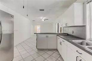 9610 SW 16th St, Miami, FL 33165 - Photo 15
