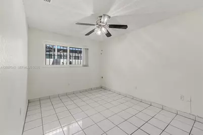 9610 SW 16th St, Miami, FL 33165 - Photo 23
