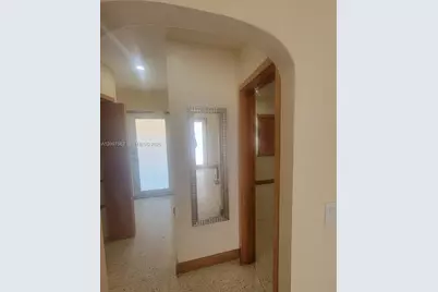 7400 Harding Ave #15, Miami Beach, FL 33141 - Photo 13