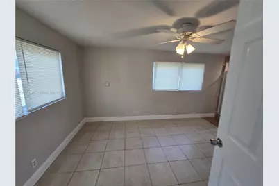 2348 NW 15th St, Fort Lauderdale, FL 33311 - Photo 13