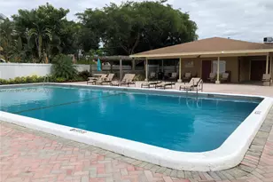 8020 SW 17th Pl, Davie, FL 33324 - Photo 27