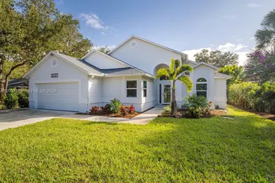 9330 Seagrape Dr, Vero Beach, FL 32963 - Photo 1