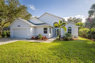 9330 Seagrape Dr, Vero Beach, FL 32963 - Photo 1