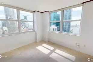 31 SE 5th St, Miami, FL 33131 - Photo 19