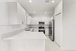 23210 SW 133rd Ct, Miami, FL 33032 - Photo 9