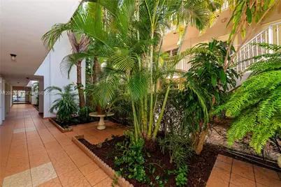 [Address not provided], Miami Beach, FL 33139 - Photo 17