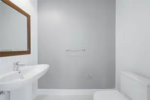 1100 Biscayne Blvd, Miami, FL 33132 - Photo 23