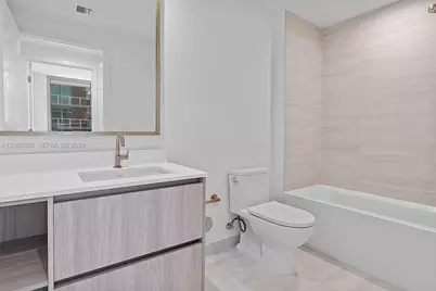 77 SE 5th St. #1510, Miami, FL 33131 - Photo 27