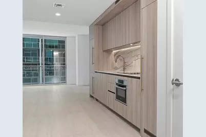 77 SE 5th St. #1510, Miami, FL 33131 - Photo 7