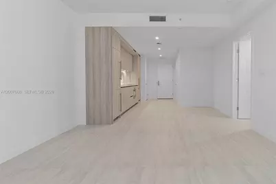 77 SE 5th St. #1510, Miami, FL 33131 - Photo 13