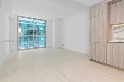 77 SE 5th St. #1510, Miami, FL 33131 - Photo 15
