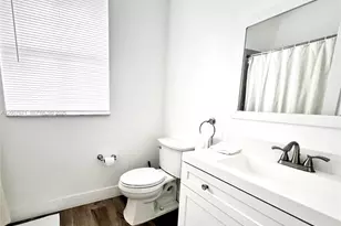 1901 Cedar Ct, Weston, FL 33327 - Photo 15