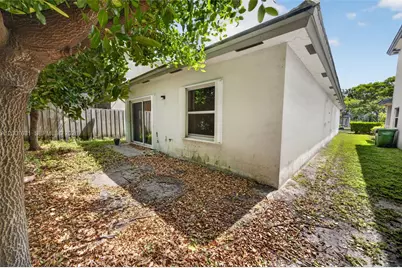 236 SE 32nd Ave, Homestead, FL 33033 - Photo 29