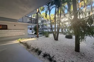 10825 SW 112th Ave, Miami, FL 33176 - Photo 15