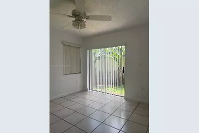 1004 San Remo Cir, Homestead, FL 33035 - Photo 9