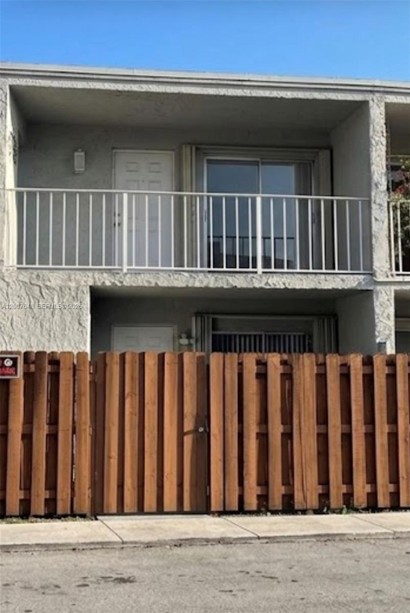 15400 SW 81st Cir Ln #1011 - 15400 SW 81st Cir Ln #1011, Miami, FL 33193 Luxury Property | Jose Angel Pina