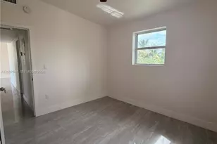 318 NW 30th Terrace, Fort Lauderdale, FL 33311 - Photo 19