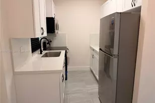 318 NW 30th Terrace, Fort Lauderdale, FL 33311 - Photo 3