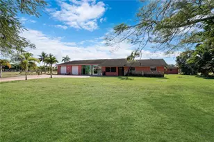 20000 SW 216th St, Miami, FL 33170 - Photo 3