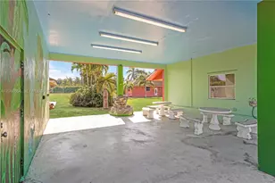 20000 SW 216th St, Miami, FL 33170 - Photo 15