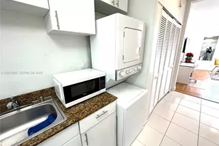 1007 Meridian Ave, Miami Beach, FL 33139 - Photo 27